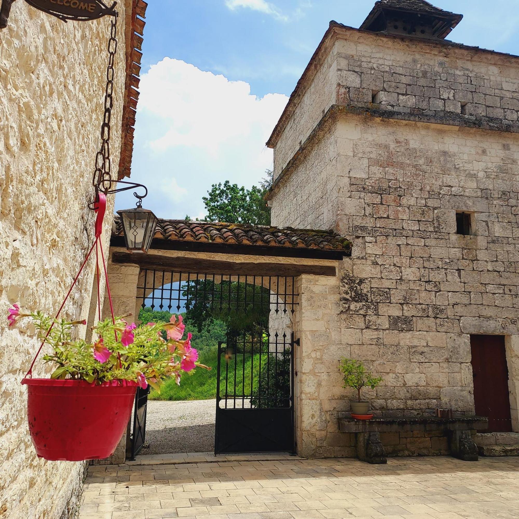 ホテル Manoir Le Moulinal47 - Vue Panoramique Courbiac エクステリア 写真